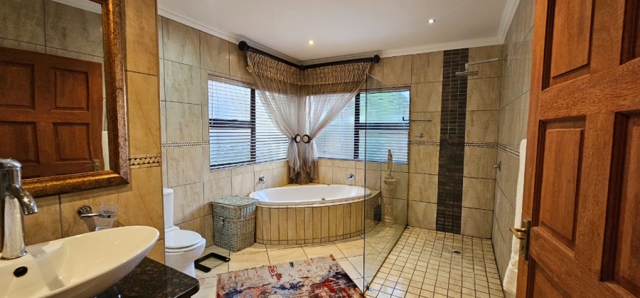 4 Bedroom Property for Sale in Birdwood Estate North West